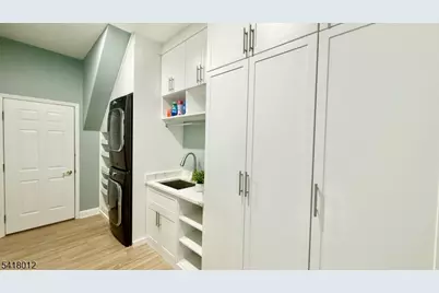 36 Poling Farm Ct, Montgomery Township, NJ 08502 - Photo 32