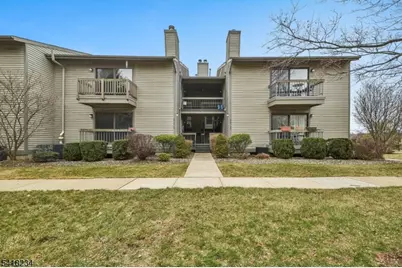 47 Sam Bonnell Dr, Union Township, NJ 08809 - Photo 22