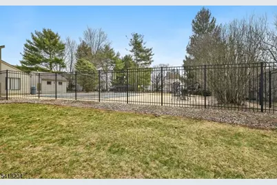 47 Sam Bonnell Dr, Union Township, NJ 08809 - Photo 24