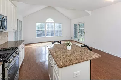 15 Bethpage Dr, Montgomery Township, NJ 08558 - Photo 10