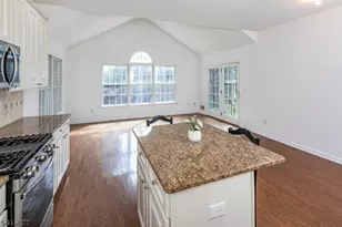 15 Bethpage Dr, Montgomery Township, NJ 08558 - Photo 10