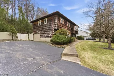 9 Hemlock Dr, Franklin, NJ 07416 - Photo 2