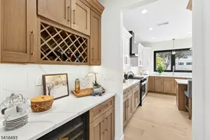 32 Garibaldi St, Bernardsville, NJ 07924 - Photo 8