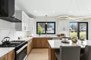 32 Garibaldi St, Bernardsville, NJ 07924 - Photo 10