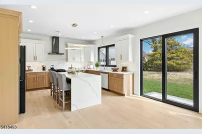 32 Garibaldi St, Bernardsville, NJ 07924 - Photo 14