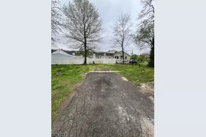 363 E Milton Ave, Rahway, NJ 07065 - Photo 4