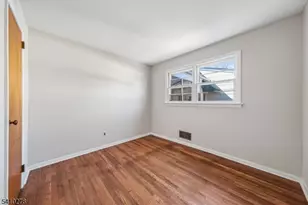 4 Oak Ridge Rd, Clifton, NJ 07013 - Photo 10