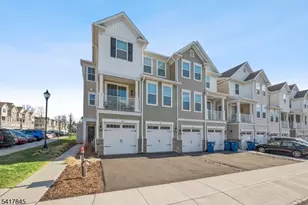 102 Iris Ct, Warren Township, NJ 07059 - Photo 2