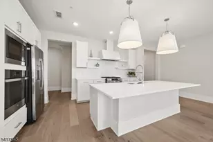 102 Iris Ct, Warren Township, NJ 07059 - Photo 16