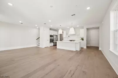 102 Iris Court, Warren Township, NJ 07059 - Photo 24