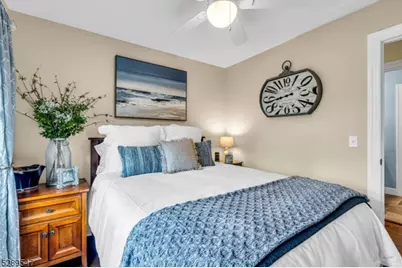 423A Lakeside Blvd, Hopatcong, NJ 07843 - Photo 30