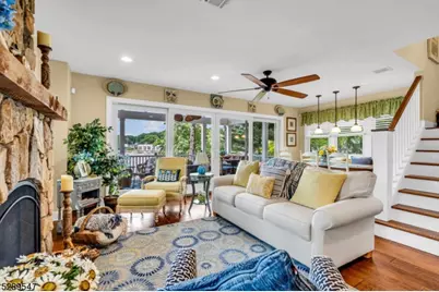 423A Lakeside Blvd, Hopatcong, NJ 07843 - Photo 16