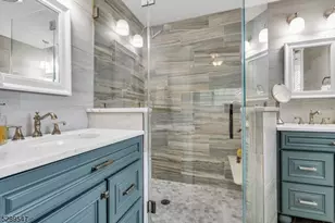 423A Lakeside Blvd, Hopatcong, NJ 07843 - Photo 26