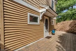 423A Lakeside Blvd, Hopatcong, NJ 07843 - Photo 8