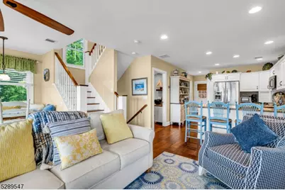 423A Lakeside Blvd, Hopatcong, NJ 07843 - Photo 18