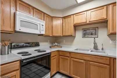 112 Cannella Way #112, Riverdale, NJ 07457 - Photo 12