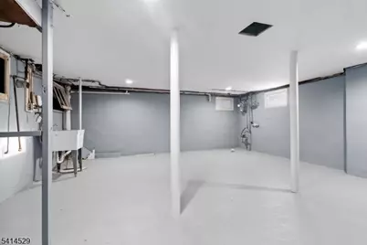 77 Chestnut Dr, Wayne, NJ 07470 - Photo 22