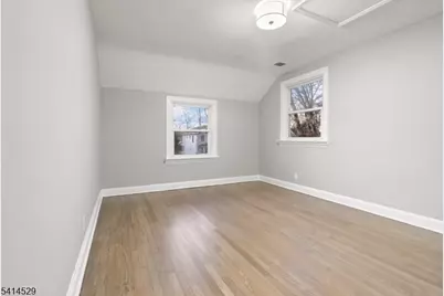 77 Chestnut Dr, Wayne, NJ 07470 - Photo 18