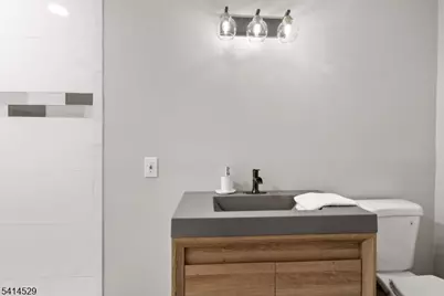 77 Chestnut Dr, Wayne, NJ 07470 - Photo 20