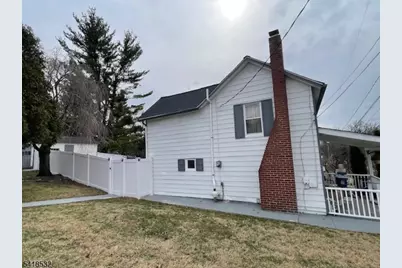 202 Beers St, Lopatcong Township, NJ 08865 - Photo 4