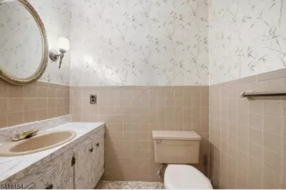 198 Lambert St, Cranford Township, NJ 07016 - Photo 16