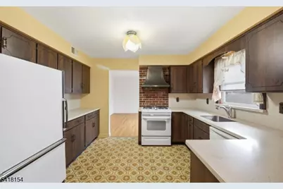 198 Lambert St, Cranford Township, NJ 07016 - Photo 6