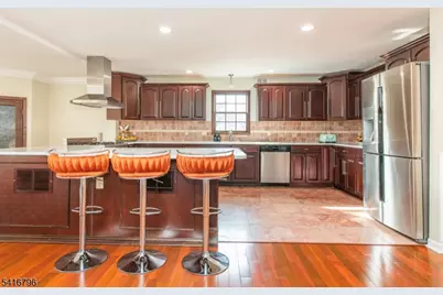 35 Waughaw Rd, Montville Township, NJ 07082 - Photo 6