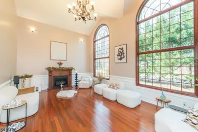 35 Waughaw Rd, Montville Township, NJ 07082 - Photo 4