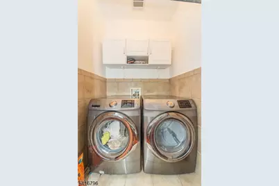 35 Waughaw Rd, Montville Township, NJ 07082 - Photo 22