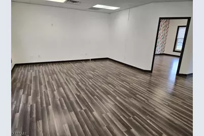 160 Main St, Flemington, NJ 08822 - Photo 4