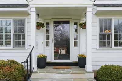 8 Dunnder Dr, Summit, NJ 07901 - Photo 4