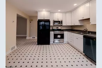 88 Trinity St, Newton, NJ 07860 - Photo 4