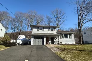 10 Downstream Dr, Mount Olive, NJ 07836 - Photo 1