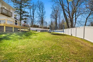 208 Annisquam Rd, Vernon, NJ 07422 - Photo 14