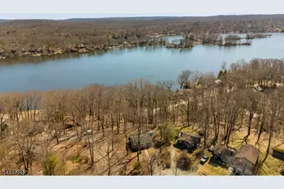 208 Annisquam Rd, Vernon, NJ 07422 - Photo 8