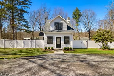 208 Annisquam Rd, Vernon, NJ 07422 - Photo 2