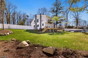 208 Annisquam Rd, Vernon, NJ 07422 - Photo 16