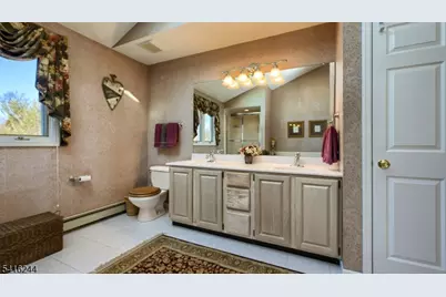 6 Brentwood Ct, Wayne Twp., NJ 07470 - Photo 24