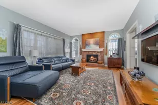 4 Cheshire Ct, Clinton Township, NJ 08833 - Photo 14