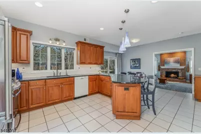 4 Cheshire Ct, Clinton Township, NJ 08833 - Photo 12