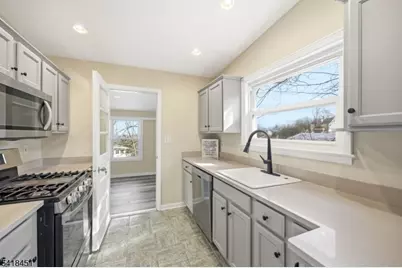 61 Hemlock Rd, Rockaway, NJ 07866 - Photo 8