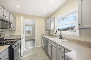 61 Hemlock Rd, Rockaway, NJ 07866 - Photo 8