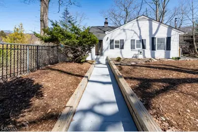 52 Broadway, West Milford Twp., NJ 07480 - Photo 8