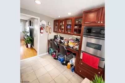 23B Carolyn Ter #B, Roselle, NJ 07203 - Photo 4