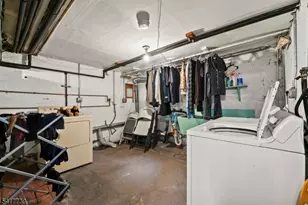 94 Center St, Clifton, NJ 07011 - Photo 32