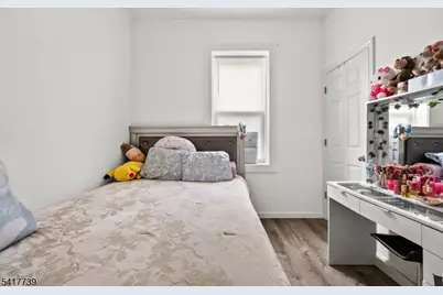 94 Center St, Clifton, NJ 07011 - Photo 4