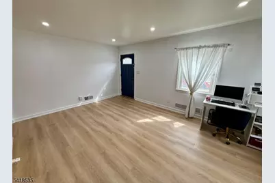 8 Orchard Dr, Clifton, NJ 07012 - Photo 4