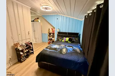 8 Orchard Dr, Clifton, NJ 07012 - Photo 18