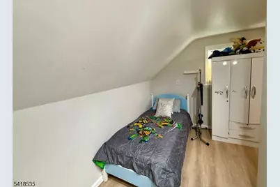 8 Orchard Dr, Clifton, NJ 07012 - Photo 16