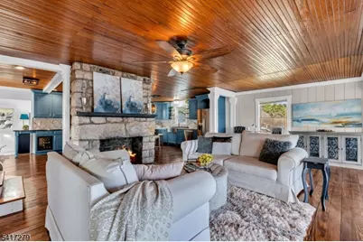 301 Lakeside Blvd, Hopatcong, NJ 07843 - Photo 14